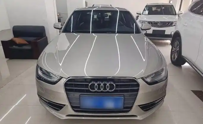 嘉兴二手奥迪a4l 2015 款 35 tfsi 自动舒适型 香槟色 - 小猪二手车