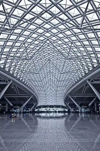 广州南站〈高铁〉