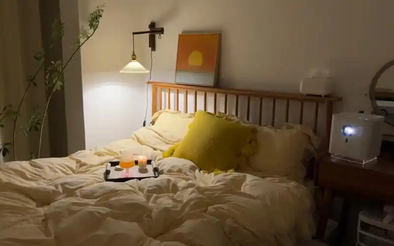 家庭影院|独居女孩的夜晚打开方式