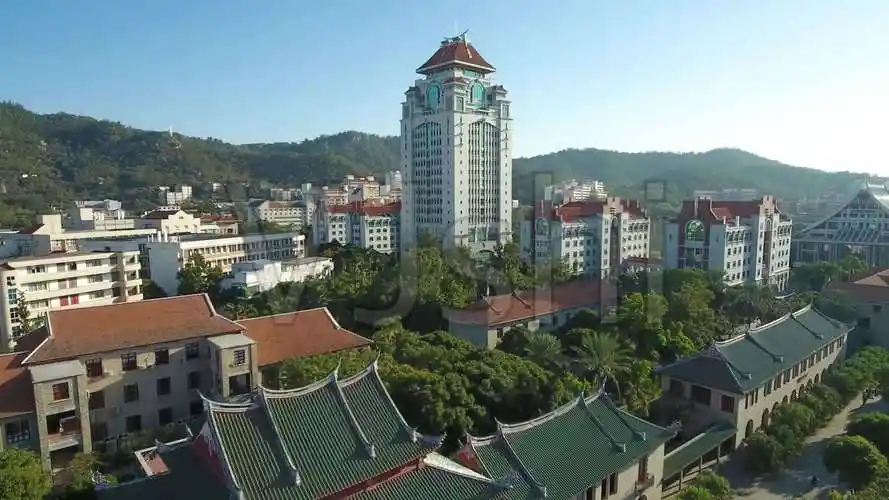 厦门大学航拍素材_集合_3840x2160_高清视频素材下载(编号:6419784)