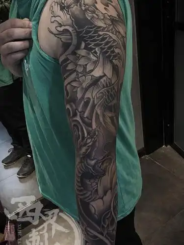 传统鲤鱼花臂_纹身图案手稿图片_燕郊西界的纹身作品集