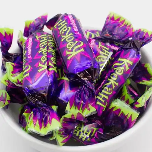 包邮俄罗斯进口零食kdv牌碎扁桃仁夹心巧克力1000g婚庆糖果紫皮糖