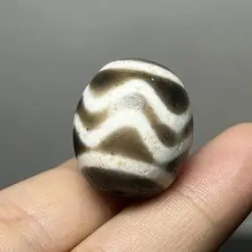 西藏传达洛双虎牙水纹老天珠玛瑙桶珠多宝手串隔珠项链吊坠配饰散