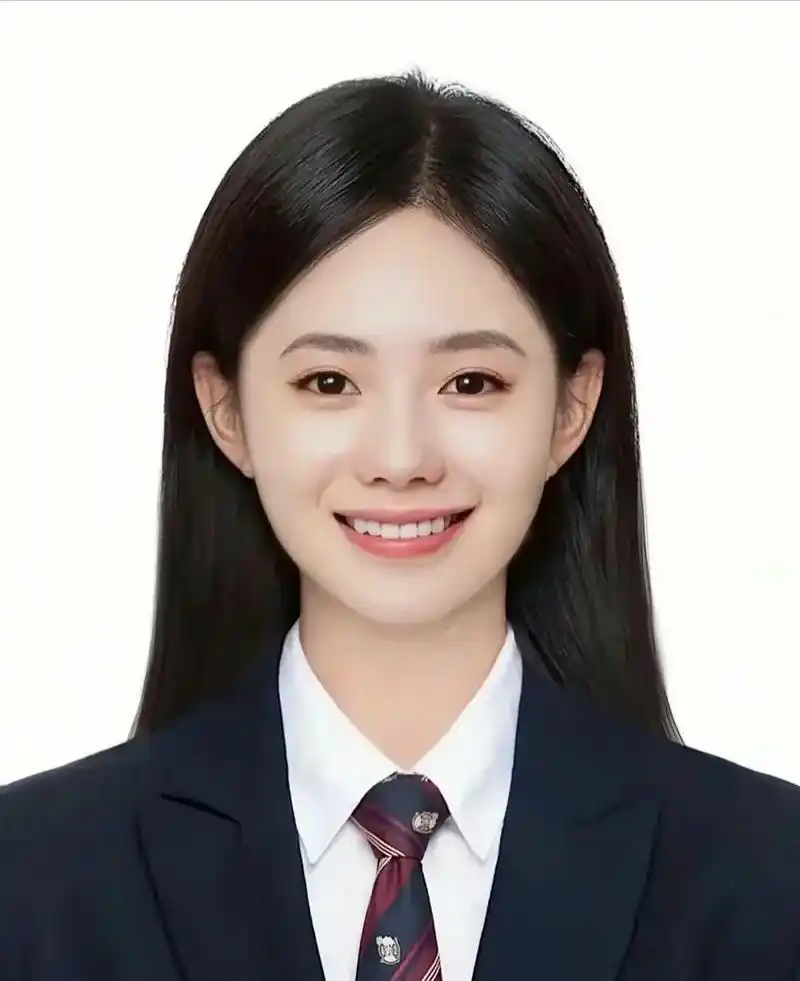 刘晨妮最美证件照 - 抖音