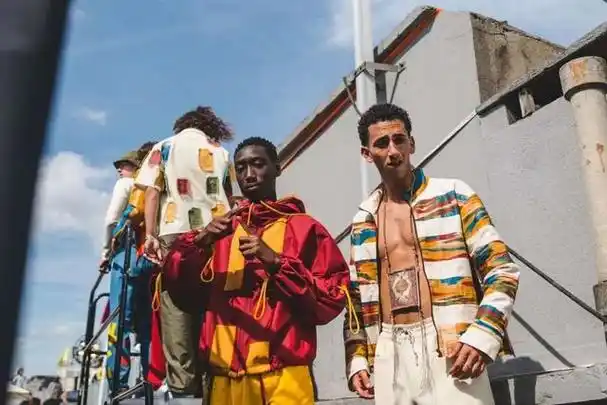 他与运动巨头 nike 联名设计的 pigalle x nike air force 1 low