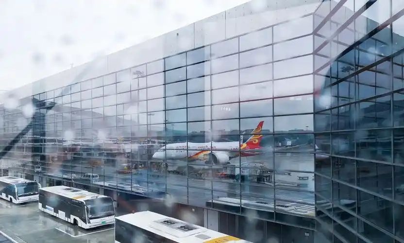 雨天上海虹桥机场随拍