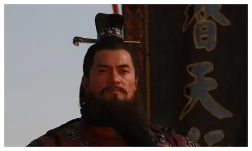 吕良伟,饰演的这部《西楚霸王》制作规模大,场面也有气势,但开创了