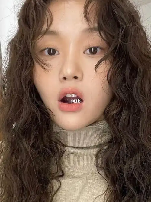 圆方脸女生必备中长发烫发真正免打理烫发