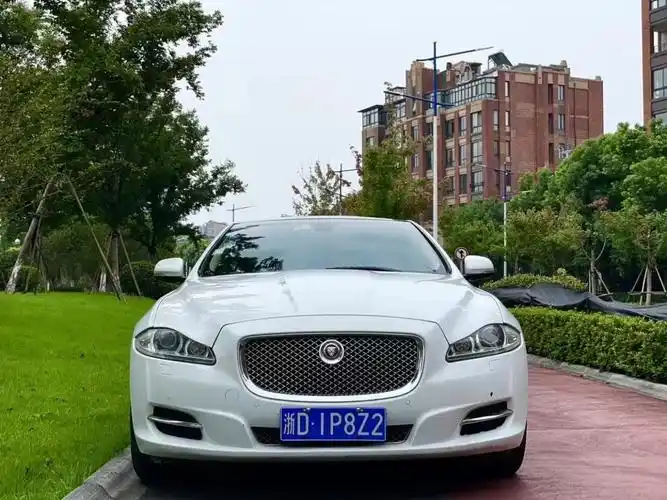 捷豹xj 2012款 xjl 3.0 伦敦限量版图片