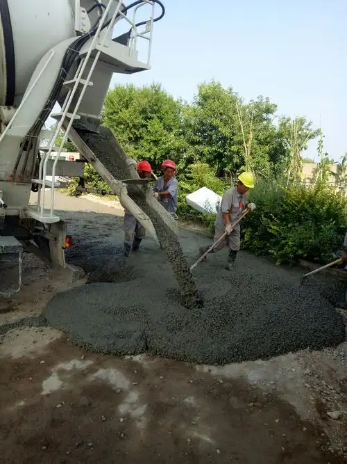 地坪浇筑混凝土
