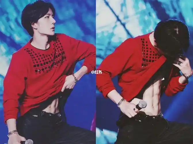 王一博浅露个腹肌吧