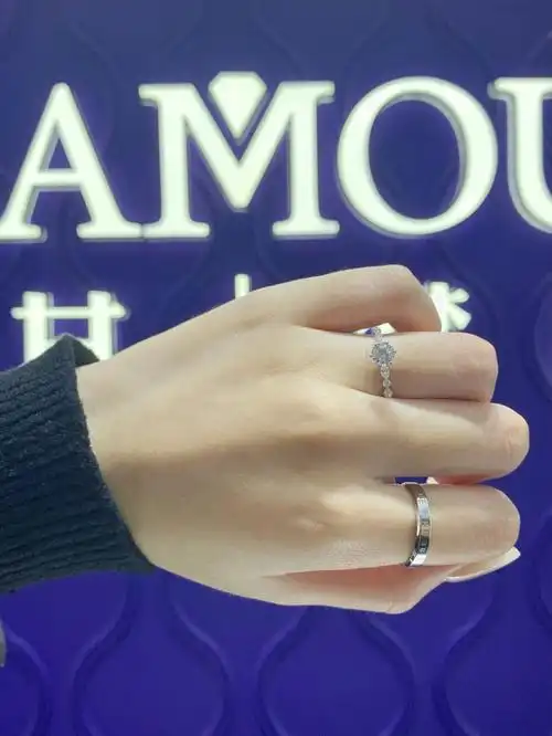 大气显气质的婚戒也太讨喜啦美到窒息