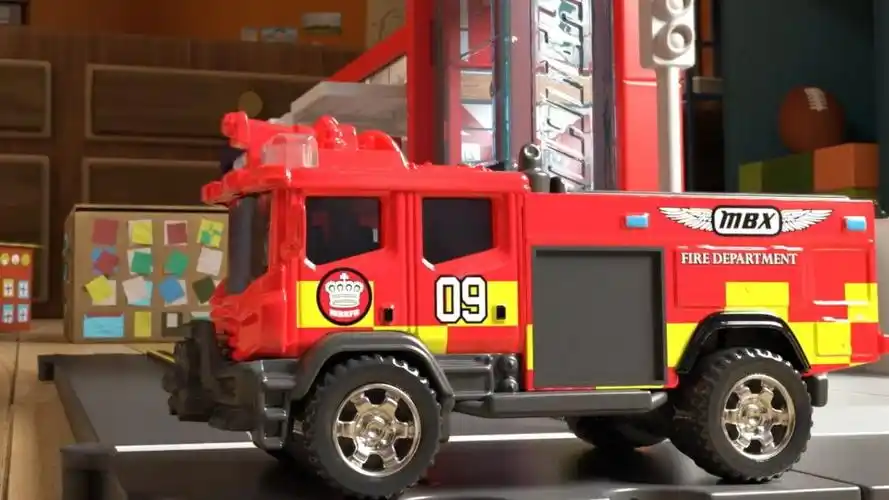 风火轮火辣小跑车情景秀 火柴盒小汽车冒险之旅2_高清1080p在线观看