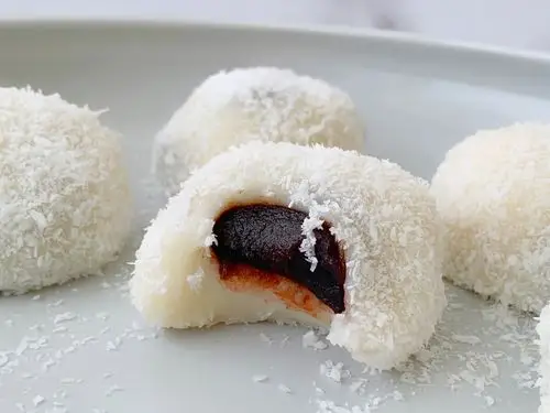 椰丝糯米团自制的才好吃香糯可口