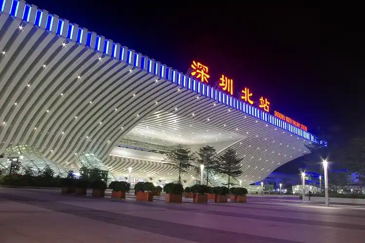 夜色摄影---------深圳北站