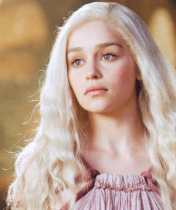 权力的游戏龙妈