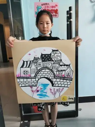 创想一班和二班宝贝,本周作品《粉墙黛瓦》让我们一起来欣赏一下吧!