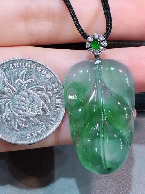 冰飘绿翡翠金枝玉叶吊坠 放漏价680072157215