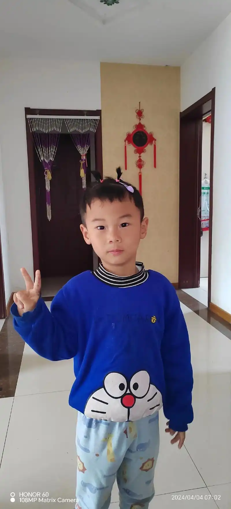 爱扎辫子的小男孩#我的小萌娃 - 抖音