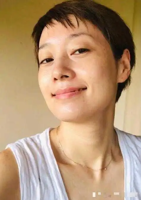 金喜善整容前后,金喜善如今现状(跟中国同龄女演员们比整没整一目了然