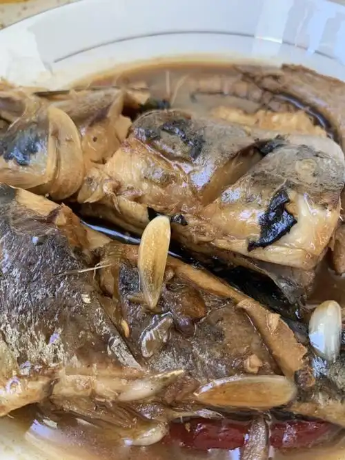 家常炖青鱼