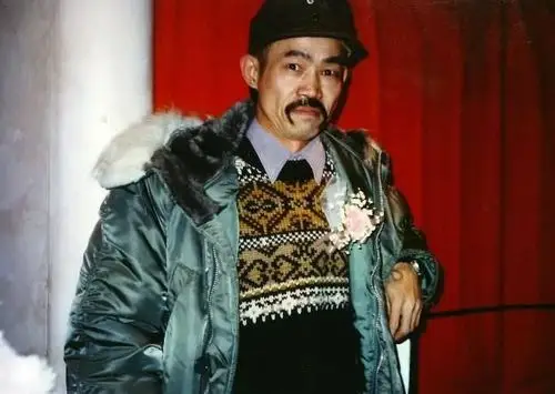 成龙请他拍戏800万请不动,陈思诚花10万就搞定,座驾低调稳重!