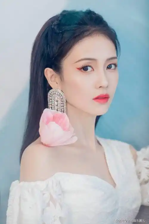 29岁白鹿,清纯中透着性感!_才华_作品_电影界