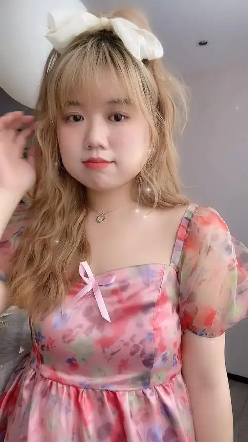 终于找到显脸小的发型了#130斤##微胖