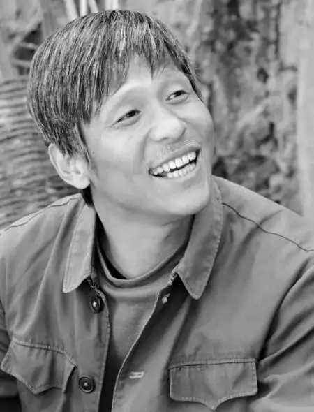 宋小宝近日,电视剧《樱桃红》登陆江苏等各大卫视,虽然是《樱桃》的