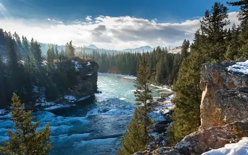 描述: 河加拿大阿尔伯塔省山-风景高品质壁纸 当前壁纸尺寸: 1680 x