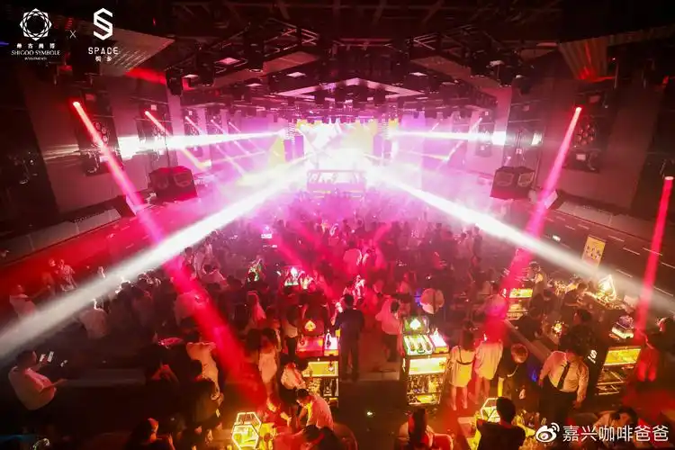 快来桐乡spaceclub网红酒吧放纵一夏