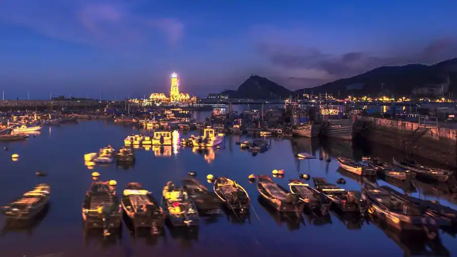 作品《渔人码头之夜》拍摄于大连老虎滩渔人码头 作者熊卓亚_dsc2022.