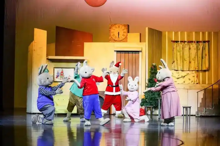 看腻了静态的绘本是时候看看儿童剧了