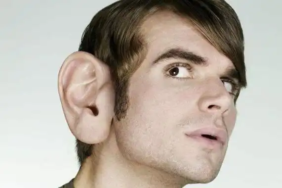 也就是说略微朝前生长的方向,那么这就是垂珠朝口的耳朵面相