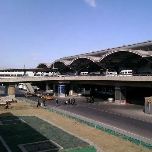 陈斌 拍摄于 北京首都国际机场t2航站楼: 送人, 一路平安.