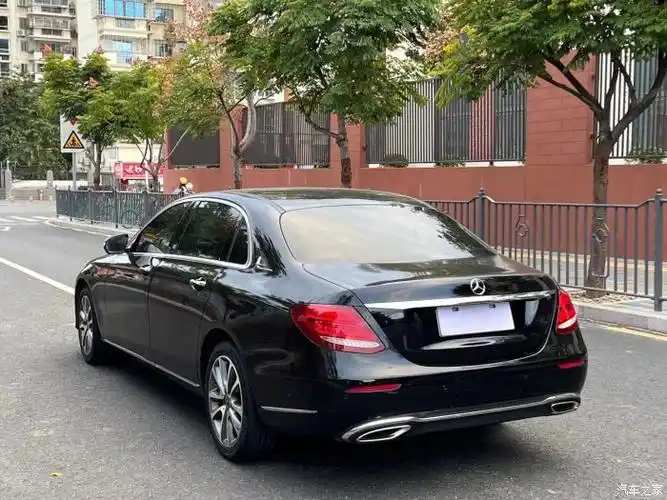 新到奔驰e200l