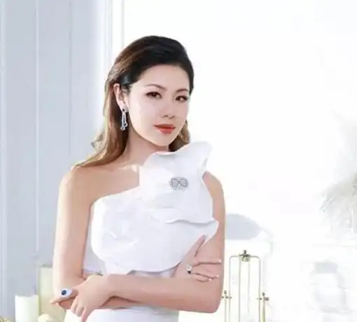 京城名媛叶明子,在故宫办婚礼嫁美国银行家,后来却以离婚收场