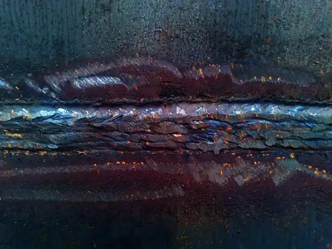 焊缝咬边问题,对于咬边问题我了解不是很清楚,我拍了几张图片,麻烦