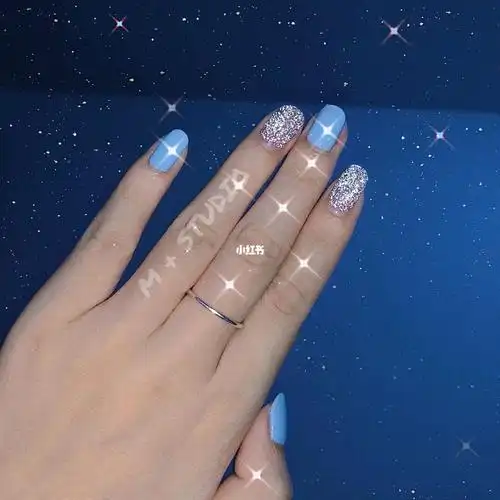 清新蓝色Ι细闪亮片款Ι短甲_美甲_亮片_东阿县攻略_日式美甲_小短甲