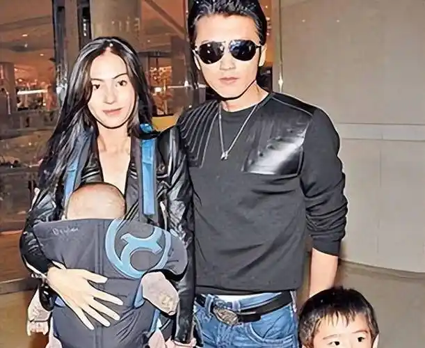 张柏芝谢霆锋世纪大复合娱乐圈炸裂张柏芝前往北京和谢霆锋团聚