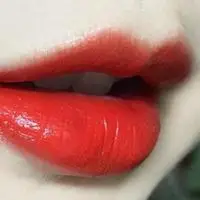 女生咬嘴唇诱惑的女头像【点击鼠标右键下载】