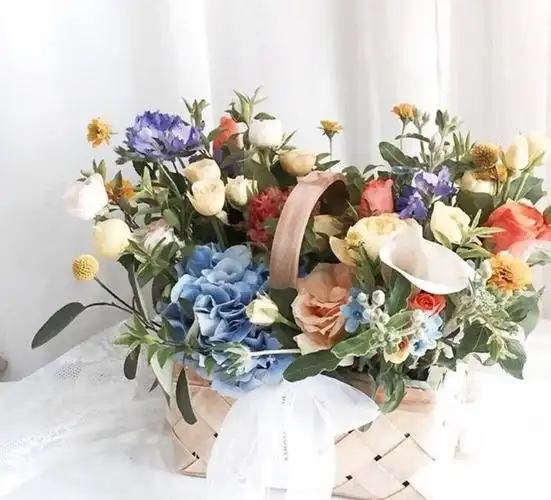 小清新的藤编花篮,生活的精致在于所有细节,都有自己喜欢的东西.