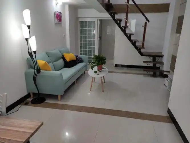 八里街水榭花都月季苑小复式楼