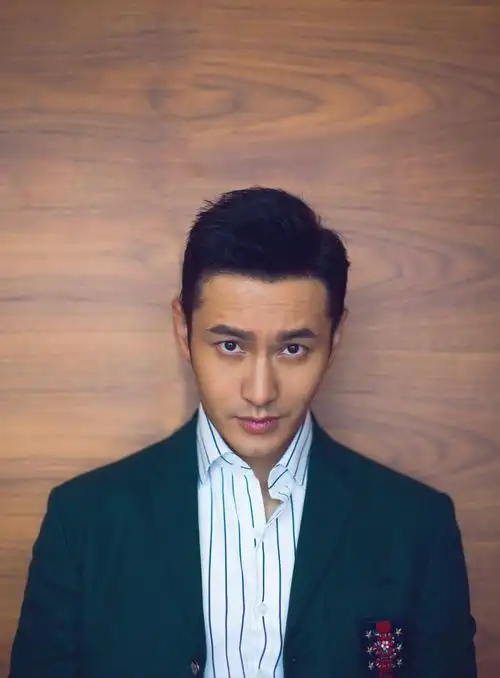 黄晓明西装杀轮廓深邃显铁汉柔情原标题:硬汉也绅士!