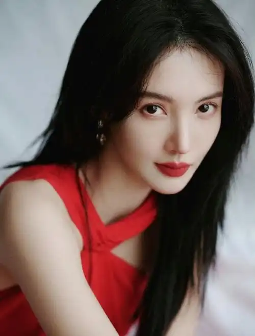 金晨孤注一掷38亿票房海报##电影孤注一掷