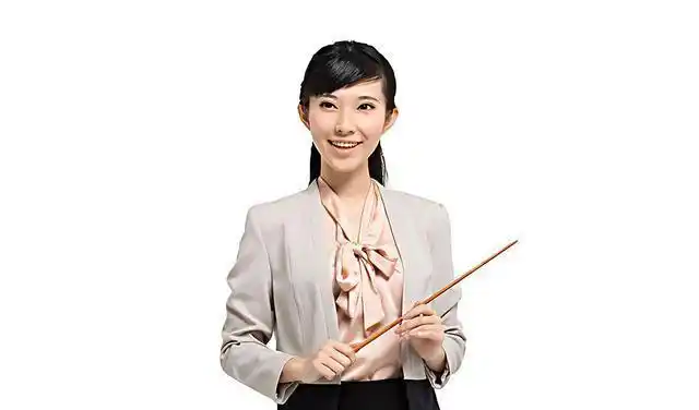 也非常完美,让人眼前一亮,网友们纷纷表示:如果有这样的老师给我上课