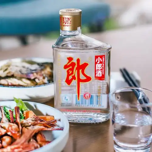 郎酒 嘴歪经典小郎酒 45度 浓兼香型小酒 100ml*24瓶 整箱装