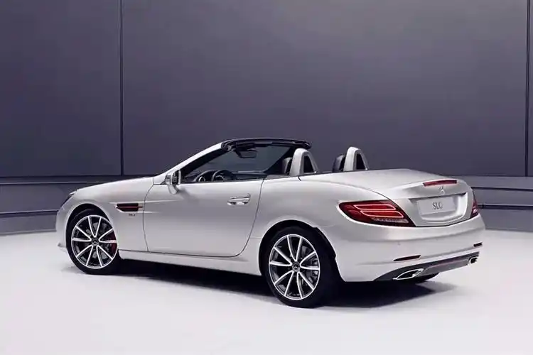 五菱敞篷车亮相上海国际车展!10万以内落地会有人买吗?