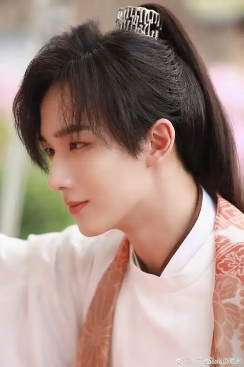 恭喜皇后刘黑胖顺利杀青呀,李宏毅首次和辣目洋子合作