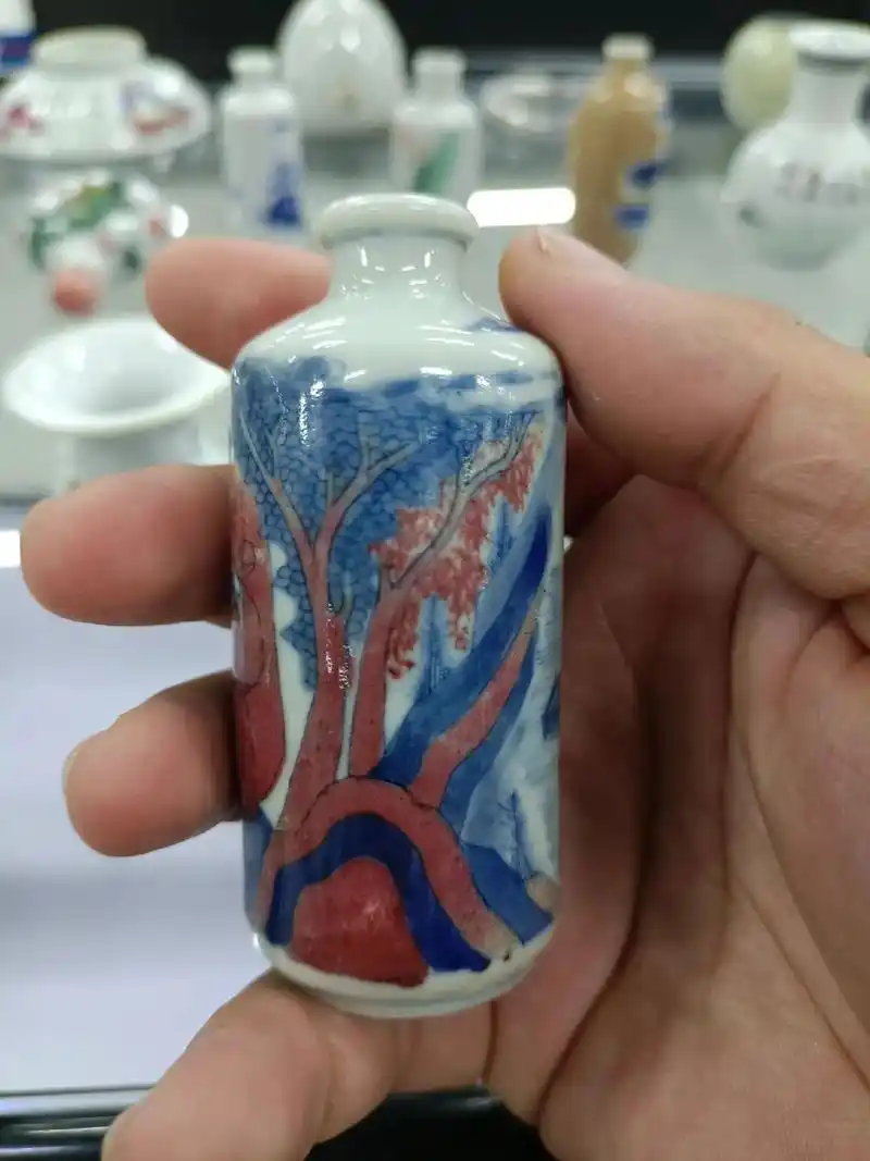 鼻烟壶 #明清瓷器 清雍正青花釉里红鼻烟壶.顶级发色 - 抖音